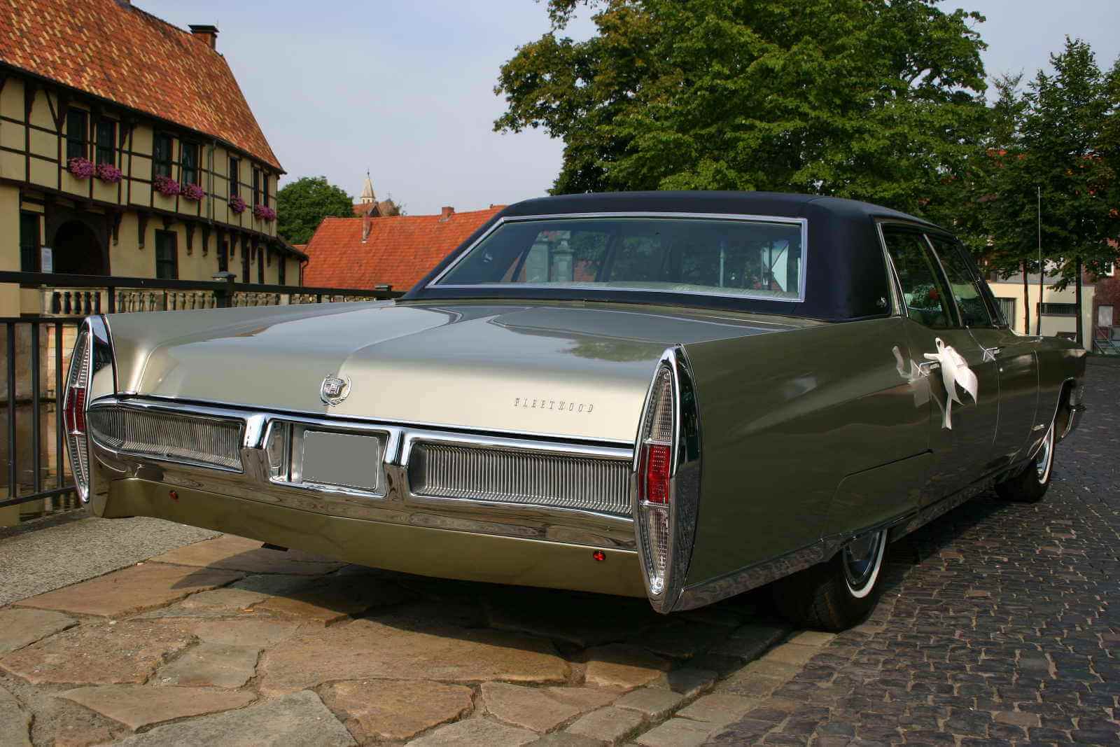 Cadillac Fleetwood 60_1